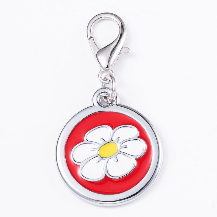 Round pet tag with flower pattern