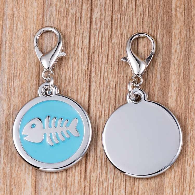 Round pet tag with fishbone pattern