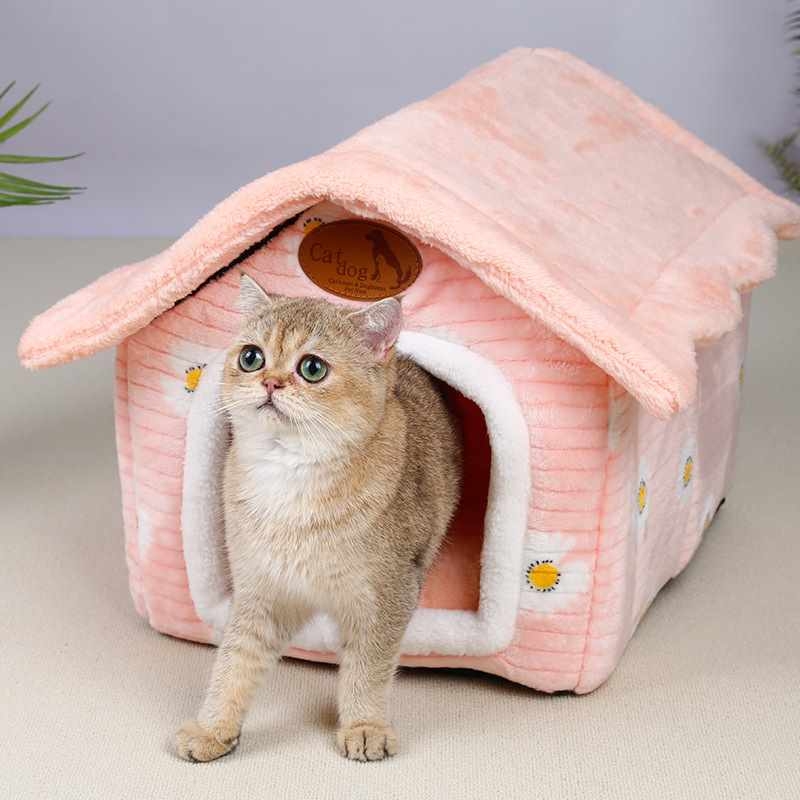 House shaped pet kennel