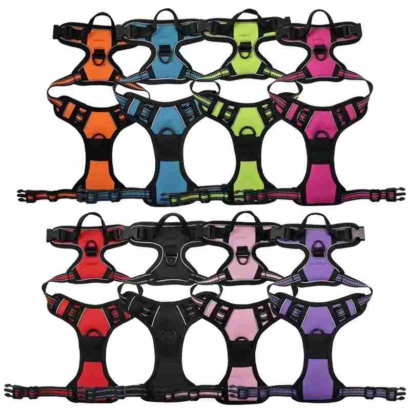 Reflective nylon large and medium-sized dog harness on the chest